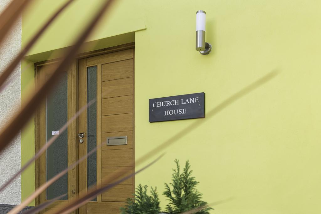 Church Lane House Карнфорт Екстериор снимка